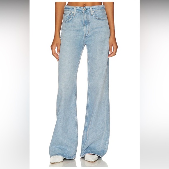 Citizens Of Humanity Denim - Citizens Of Humanity Light Wash Paloma Baggy with distressed hem 26